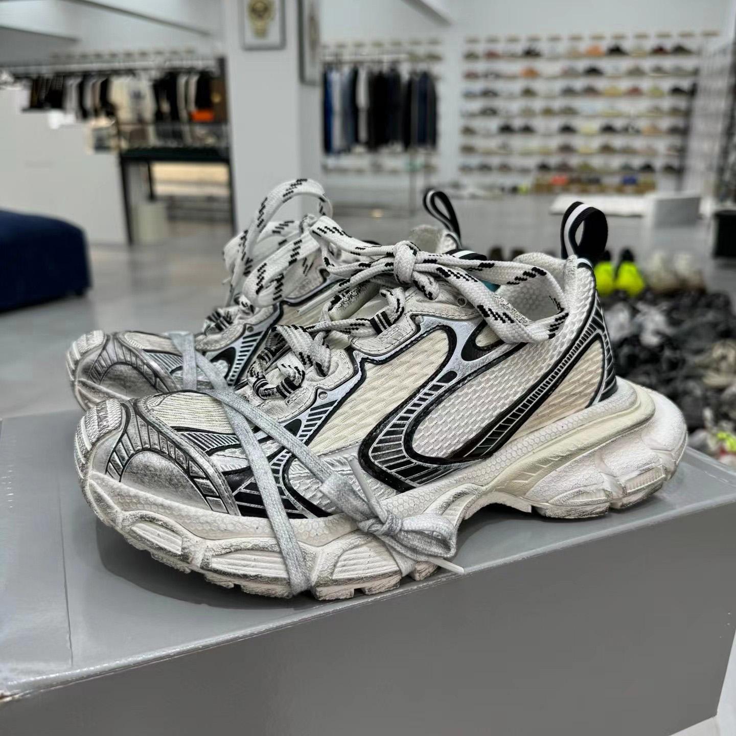 Balenciaga 3XL Sneaker  - FashionPlug