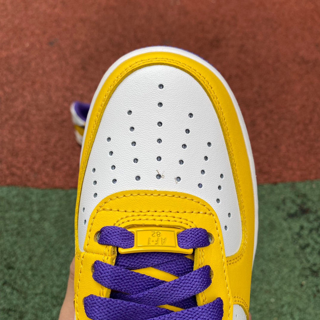Kobe Bryant x Nike Air Force 1 Low Retro Sneaker     FZ1151-111 - FashionPlug