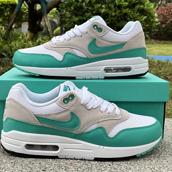 Nike Air Max 1 “Clear Jade” Sneaker    DZ4549-001 - FashionPlug