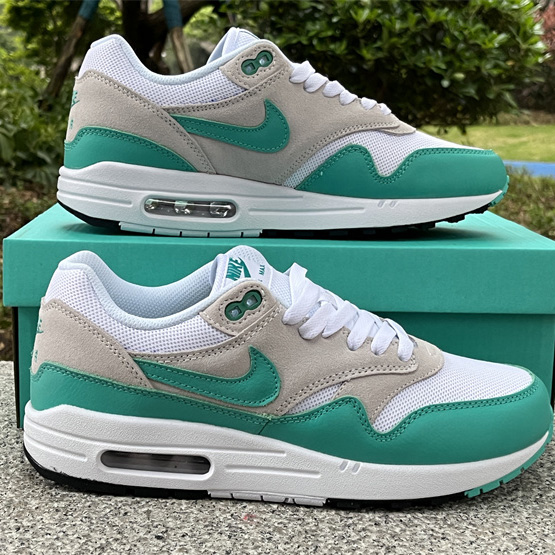 Nike Air Max 1 “Clear Jade” Sneaker    DZ4549-001 - FashionPlug