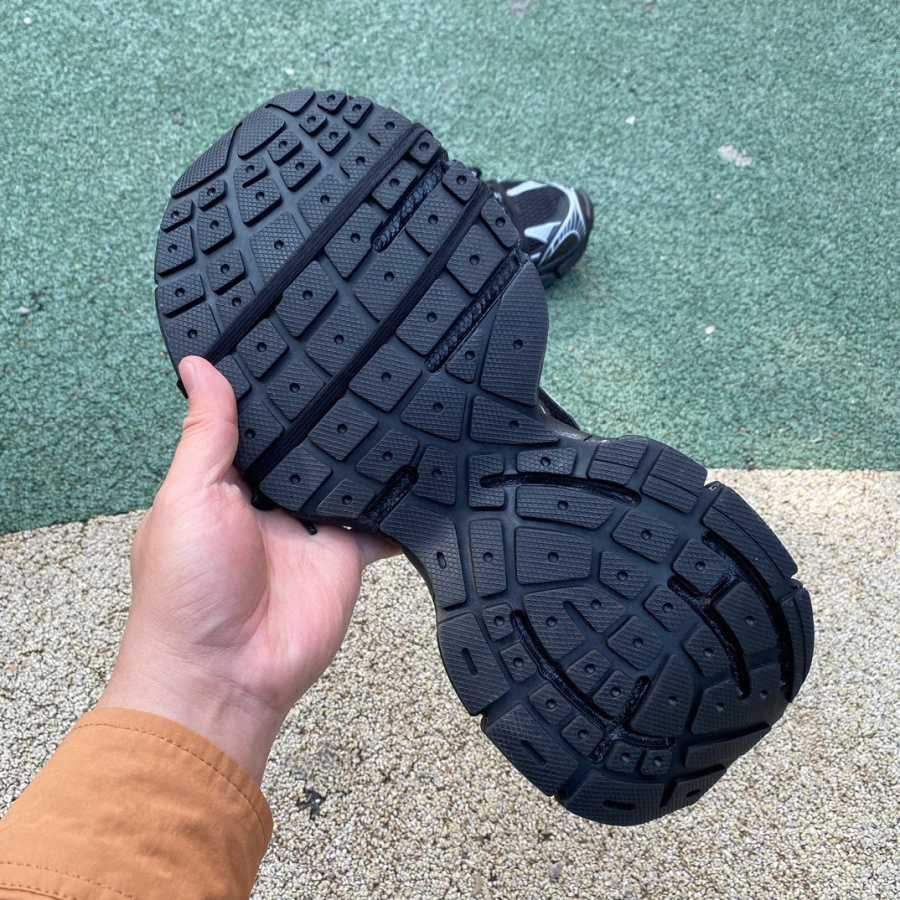 Balenciaga 3XL Sneakers - FashionPlug