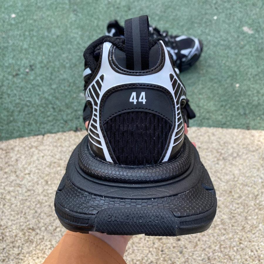 Balenciaga 3XL Sneakers - FashionPlug