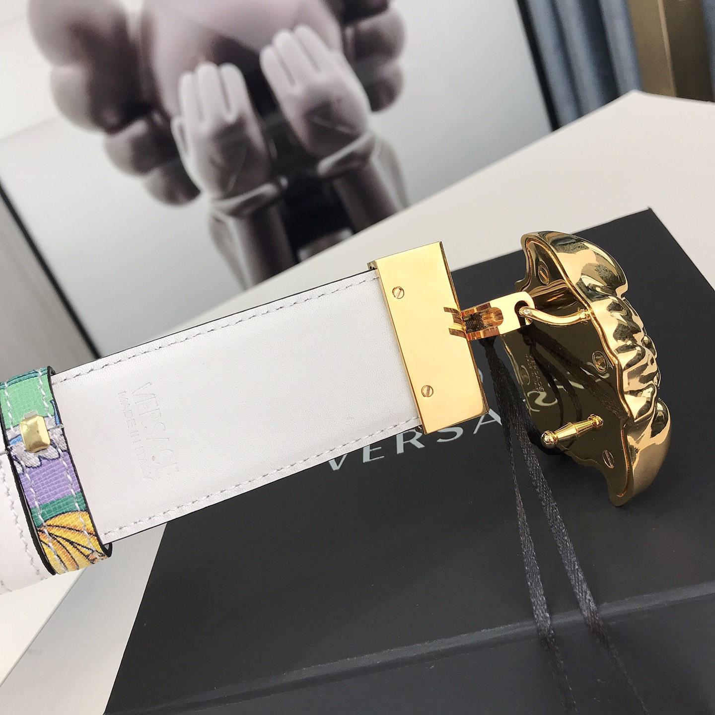 Versace Reversible Barocco Medusa Leather Belt   40mm - FashionPlug