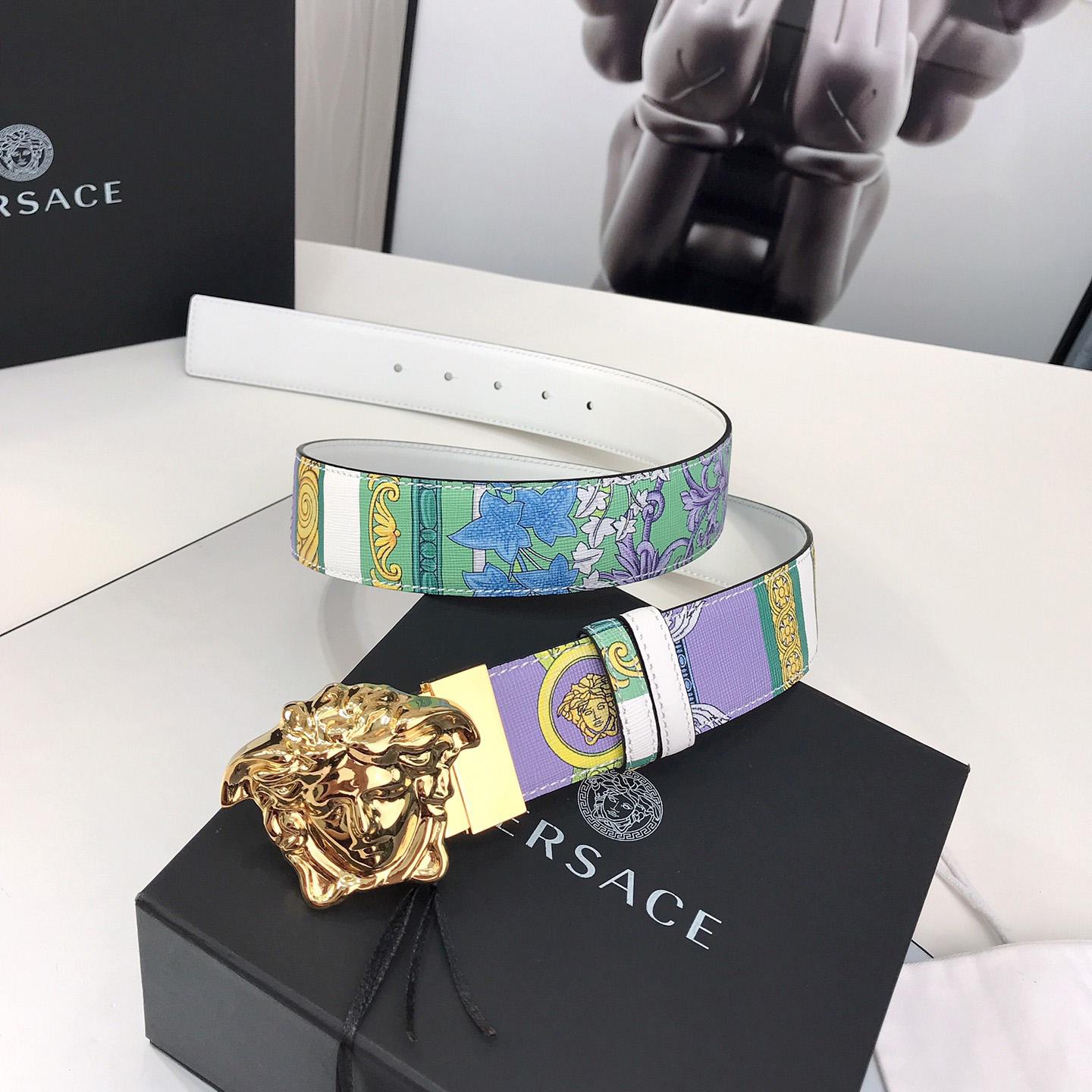 Versace Reversible Barocco Medusa Leather Belt   40mm - FashionPlug