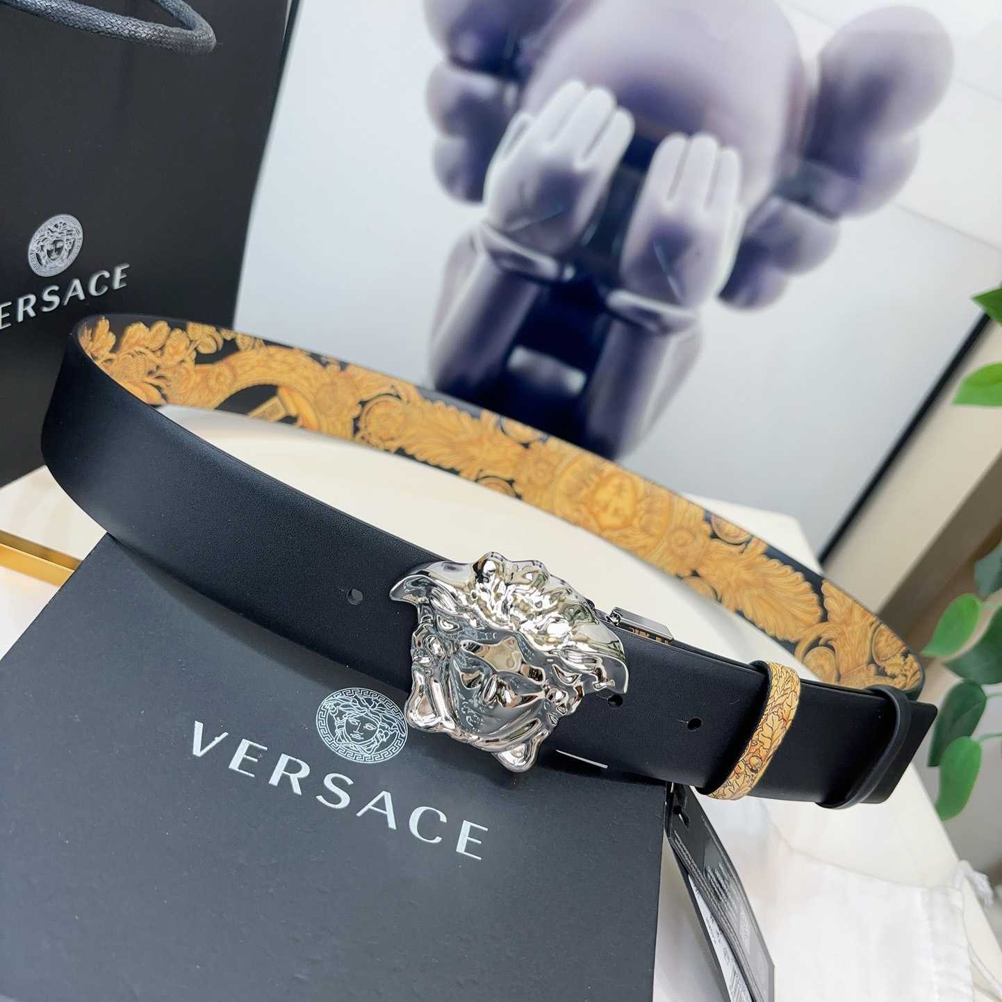 Versace Barocco Reversible Leather Belt    40mm - FashionPlug