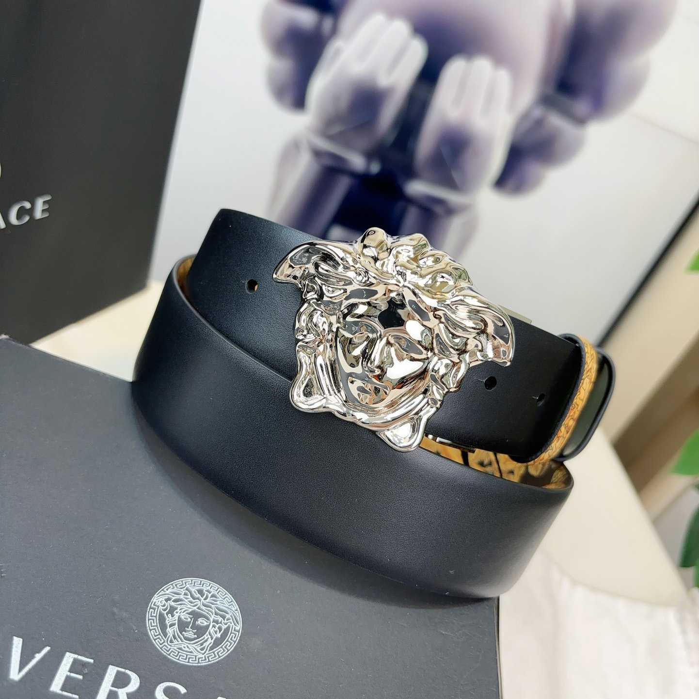 Versace Barocco Reversible Leather Belt    40mm - FashionPlug