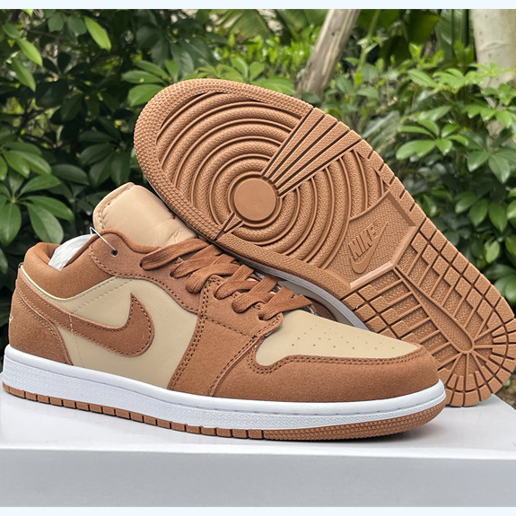 Air Jordan 1 Low Sneaker   FJ3453-200  - FashionPlug