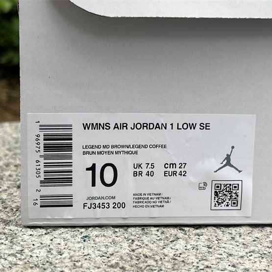 Air Jordan 1 Low Sneaker   FJ3453-200  - FashionPlug