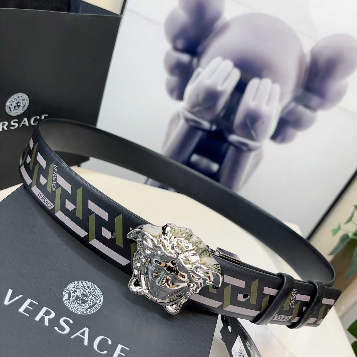 Versace Reversible Leather Belt    40mm - FashionPlug