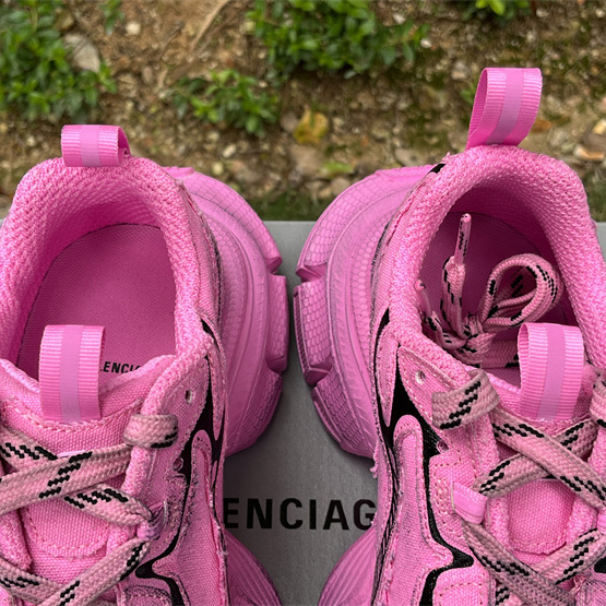 Balenciaga 3XL Sneaker  - FashionPlug