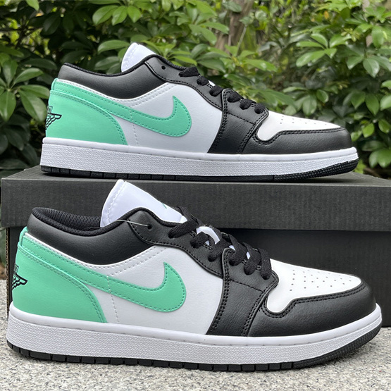 Air Jordan 1 Low Sneaker  553558-131 - FashionPlug