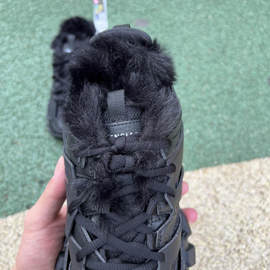 Balenciaga Runner Sneaker  - FashionPlug