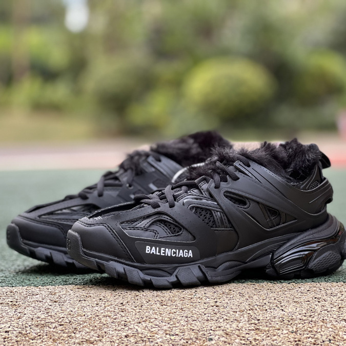 Balenciaga Runner Sneaker  - FashionPlug