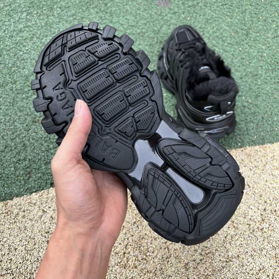 Balenciaga Runner Sneaker  - FashionPlug