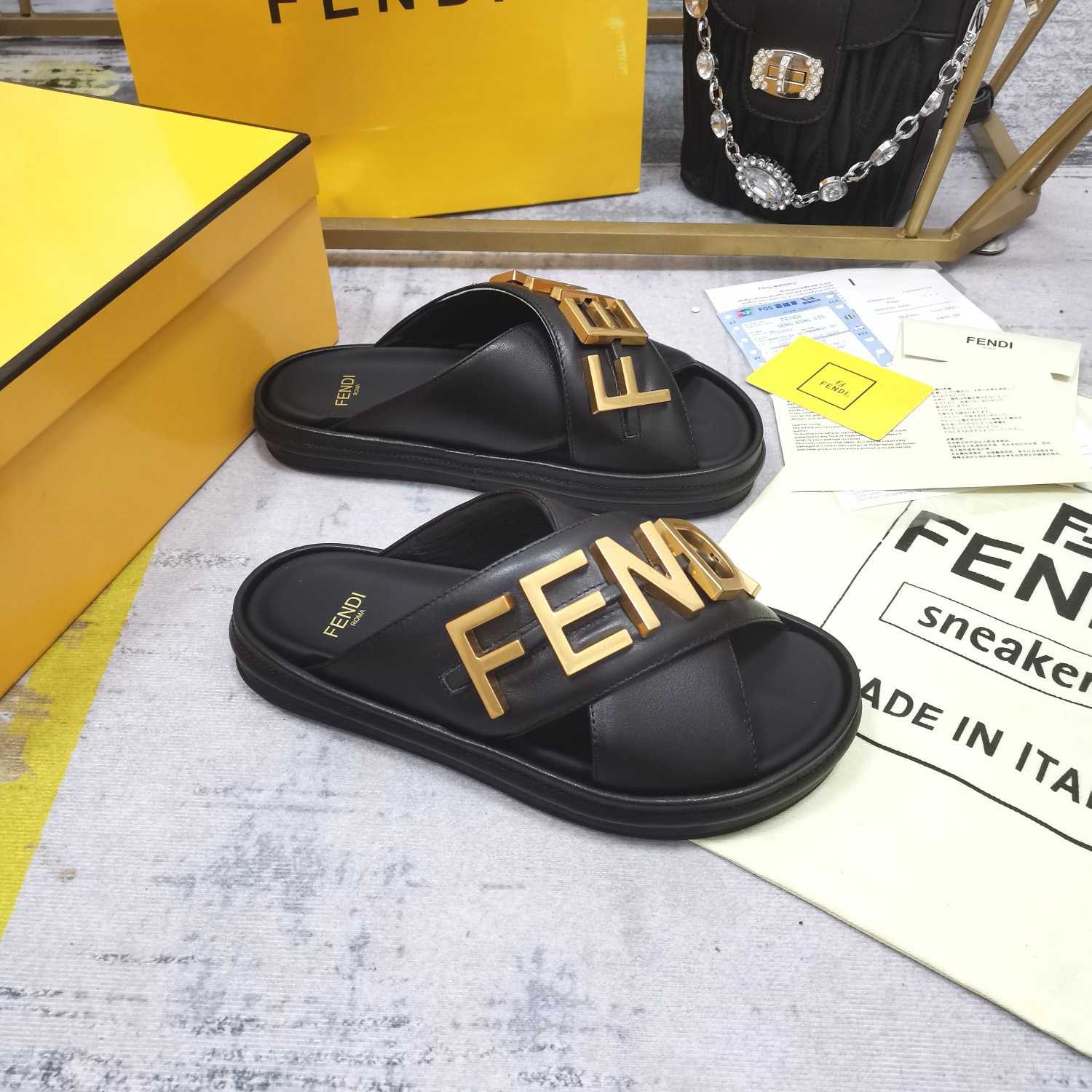 Fendi Slides - FashionPlug