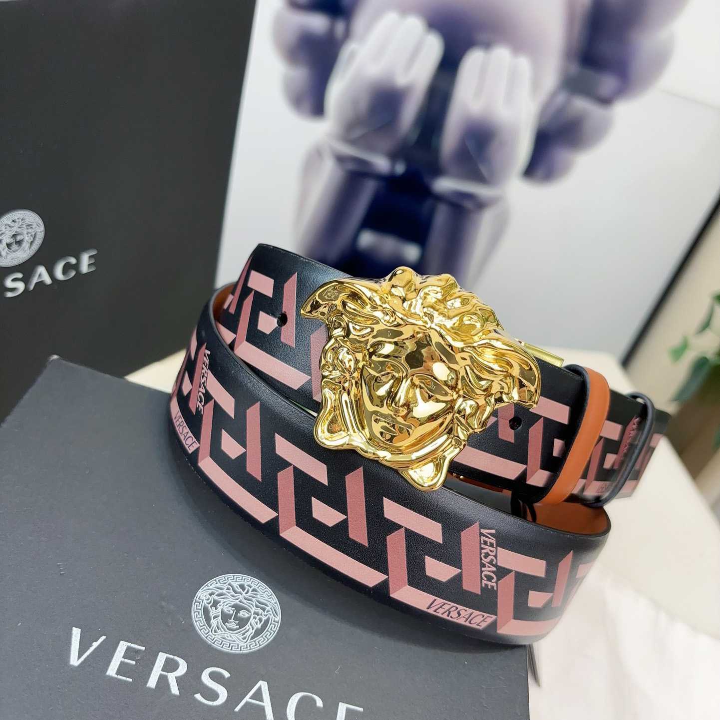 Versace Reversible Leather Belt    40mm - FashionPlug