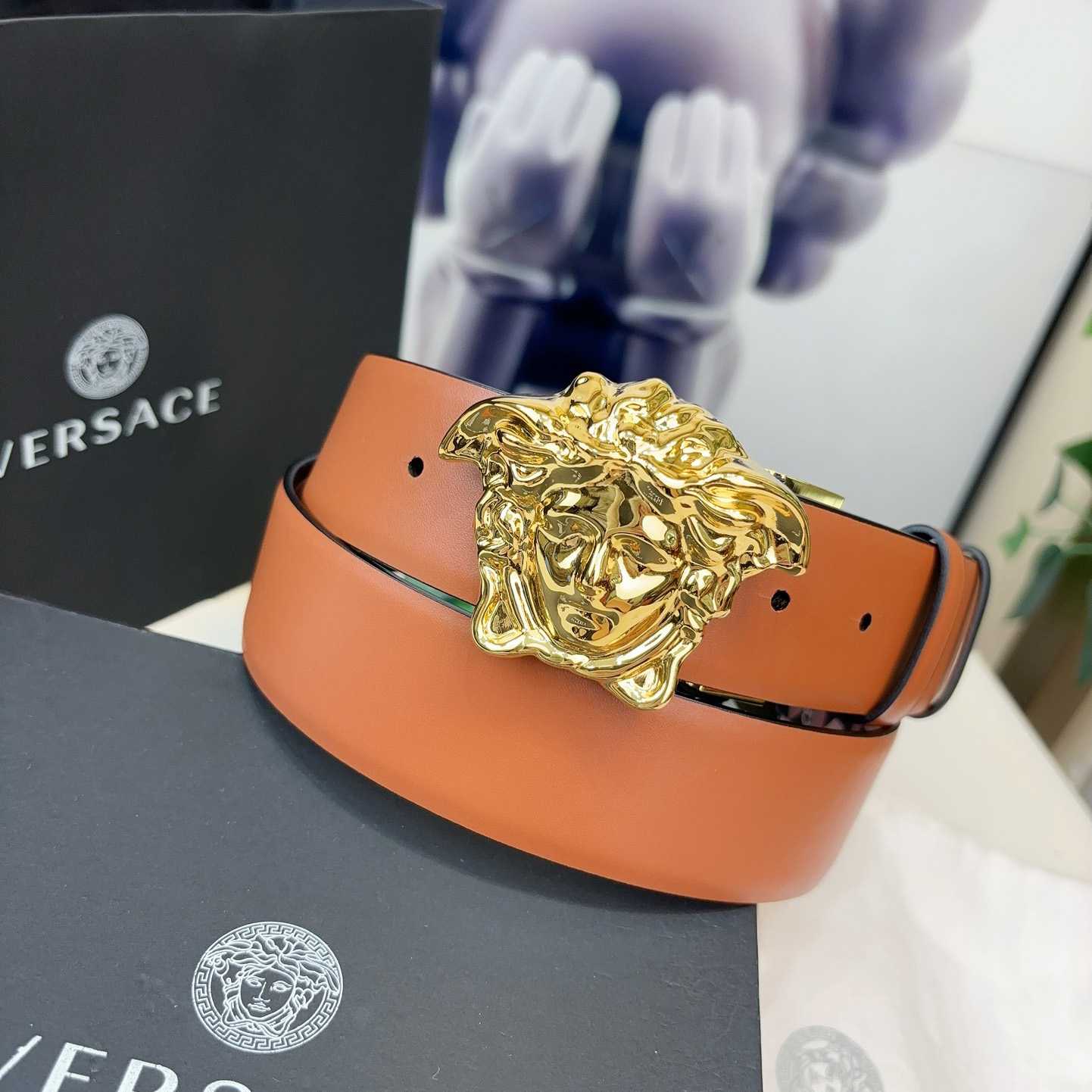 Versace Reversible Leather Belt    40mm - FashionPlug