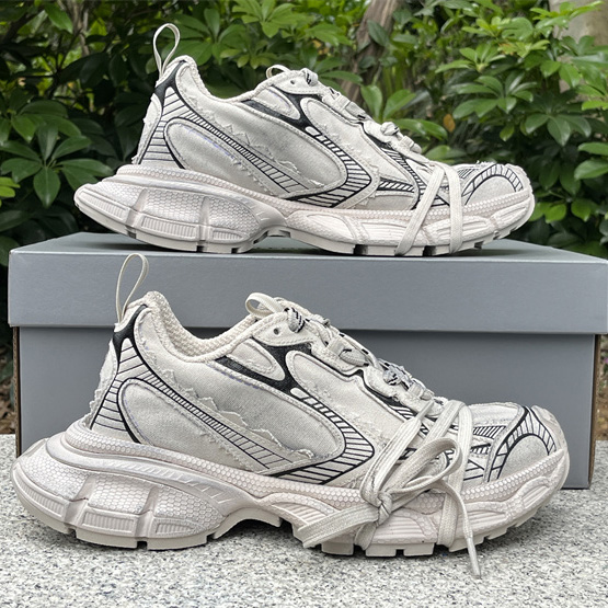 Balenciaga 3XL Sneaker  - FashionPlug
