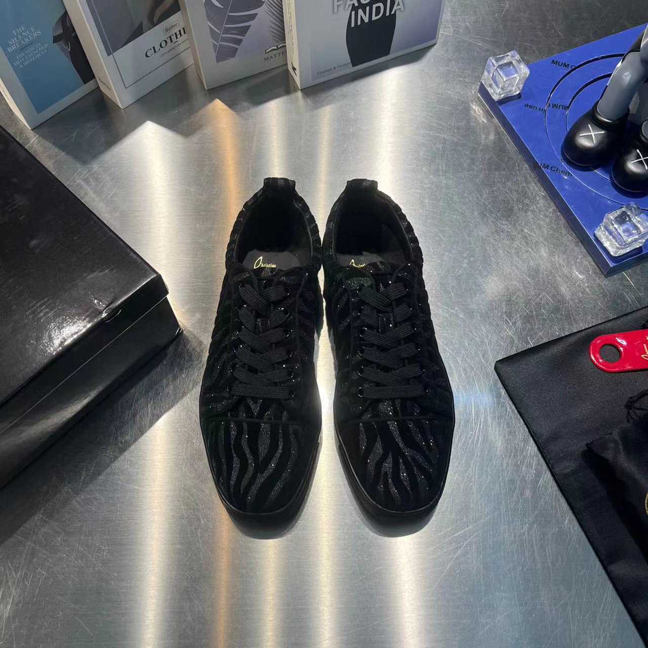 Christian Louboutin Louis Junior Velvet Sneaker In Black - FashionPlug