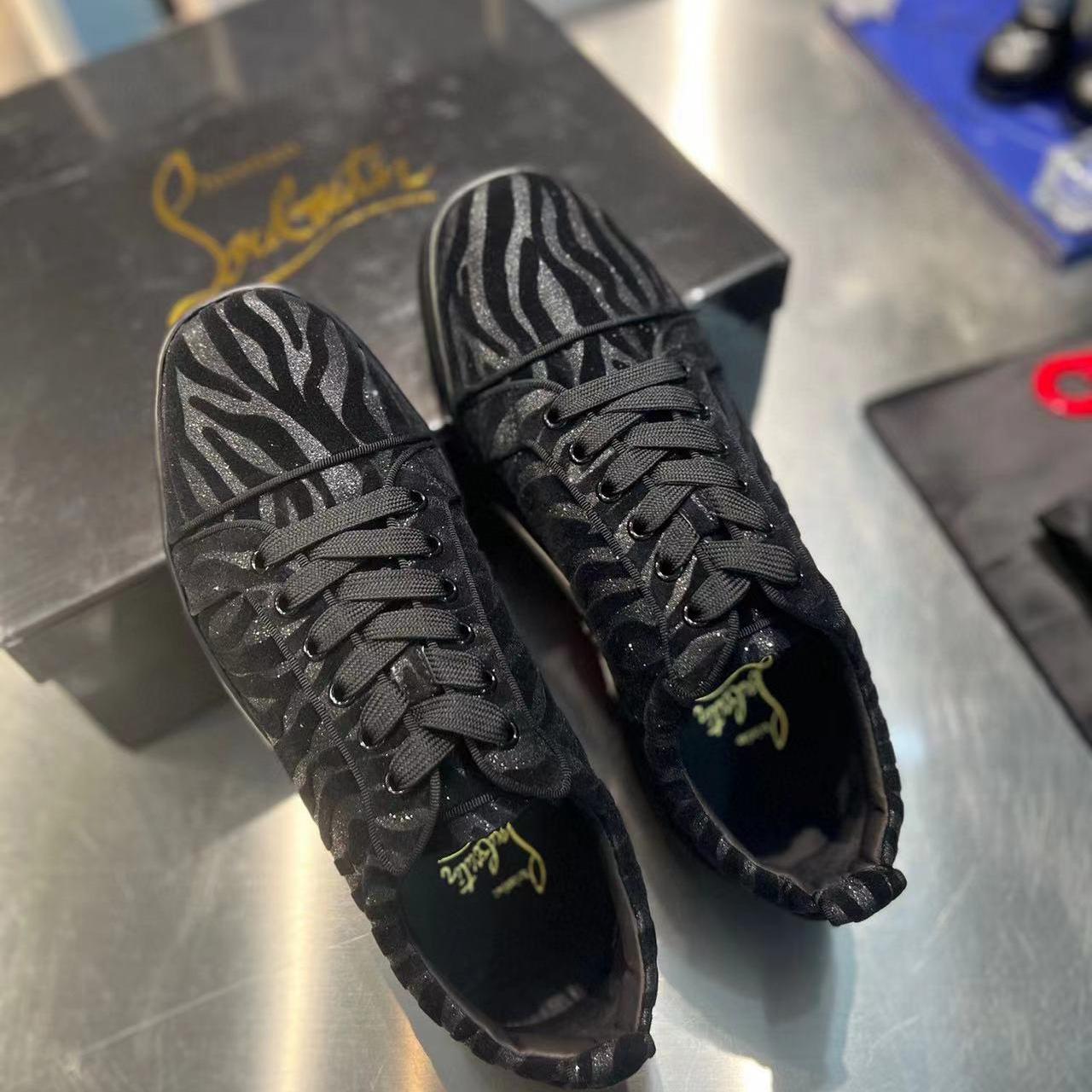 Christian Louboutin Louis Junior Velvet Sneaker In Black - FashionPlug