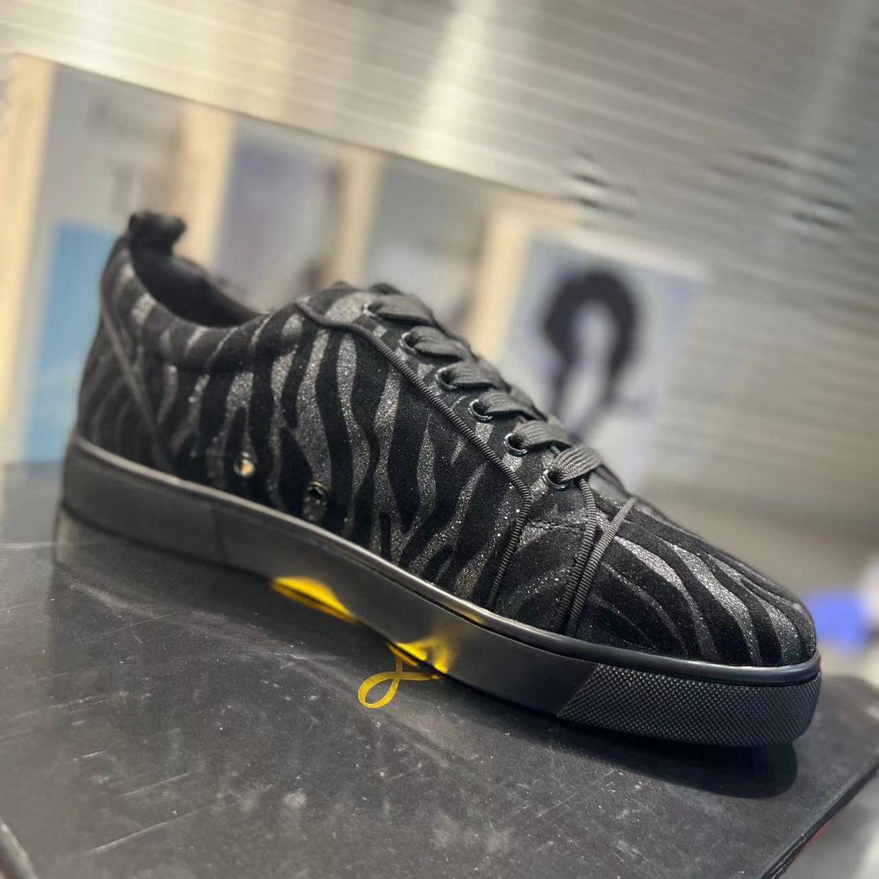 Christian Louboutin Louis Junior Velvet Sneaker In Black - FashionPlug