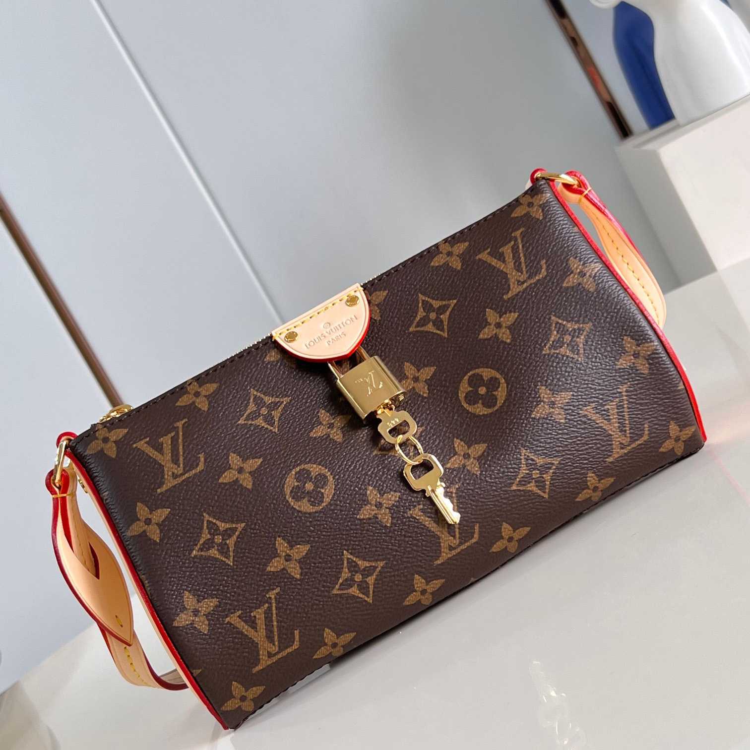 Louis Vuitton Pochette Tirette   M47123 - FashionPlug