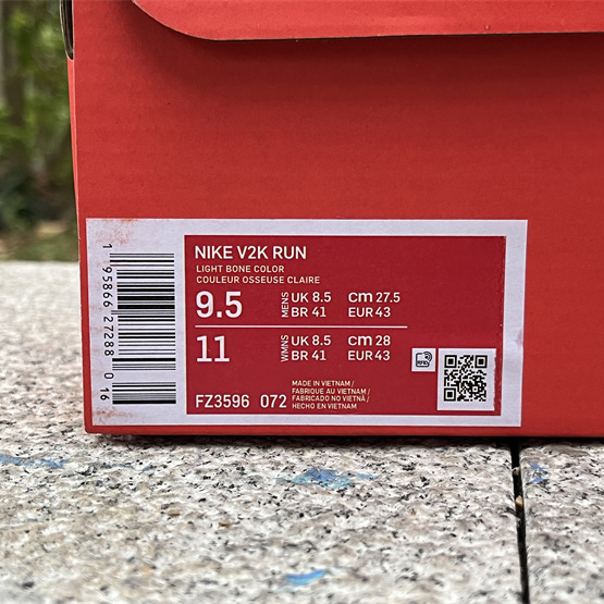 Nike V2K  Sneaker       FZ3596-072 - FashionPlug