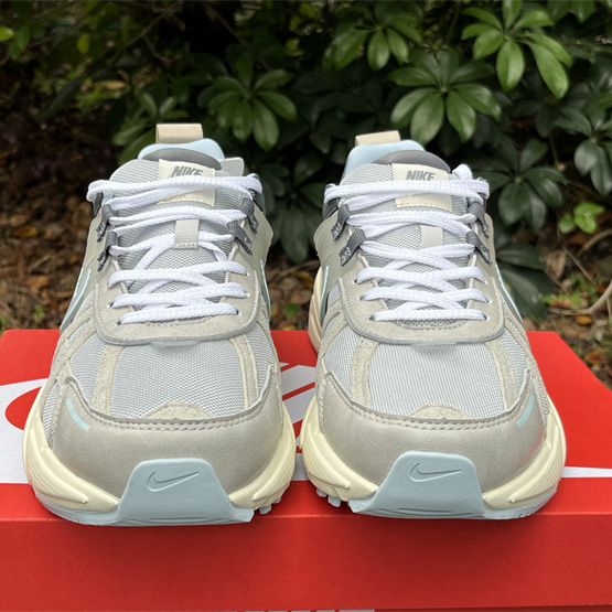 Nike V2K  Sneaker       FZ3596-072 - FashionPlug