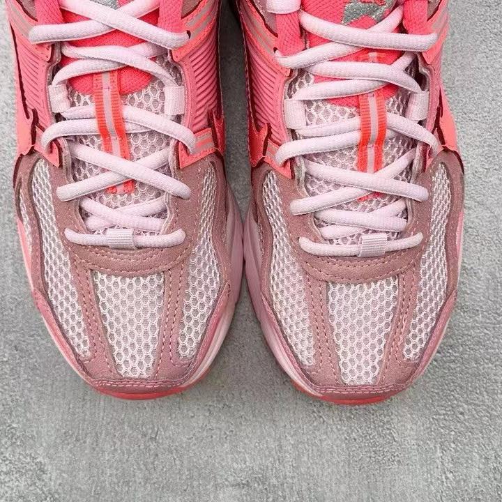 Nike Air Zoom Vomero 5 Sneaker    FQ0257 666 - FashionPlug