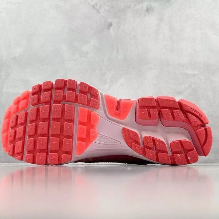 Nike Air Zoom Vomero 5 Sneaker    FQ0257 666 - FashionPlug