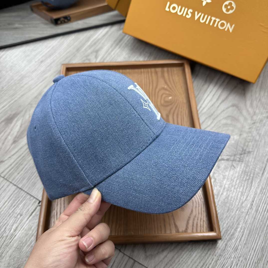 Louis Vuitton Cap - FashionPlug