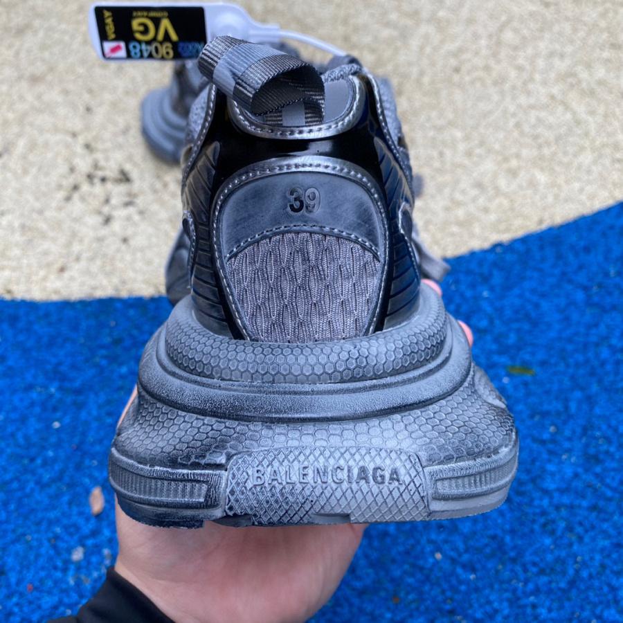 Balenciaga 3XL Sneakers - FashionPlug