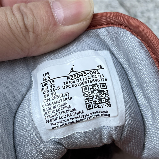 Air Jordan 1 Low Sneaker   FZ5045-091 - FashionPlug