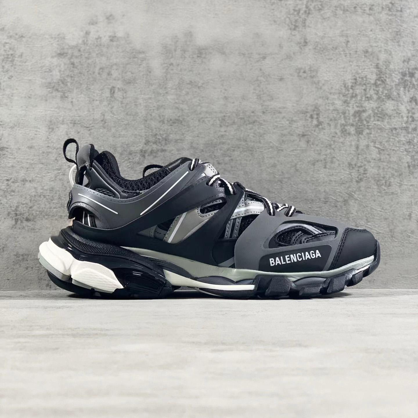Balenciaga Track Sneaker    - FashionPlug