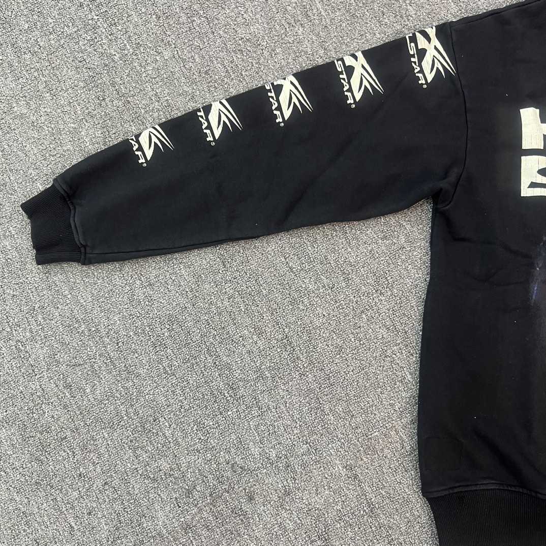 Hellstar Sports 96' Crewneck - FashionPlug