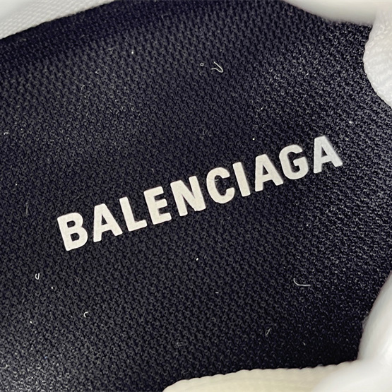 Balenciaga Runner Sneaker  - FashionPlug