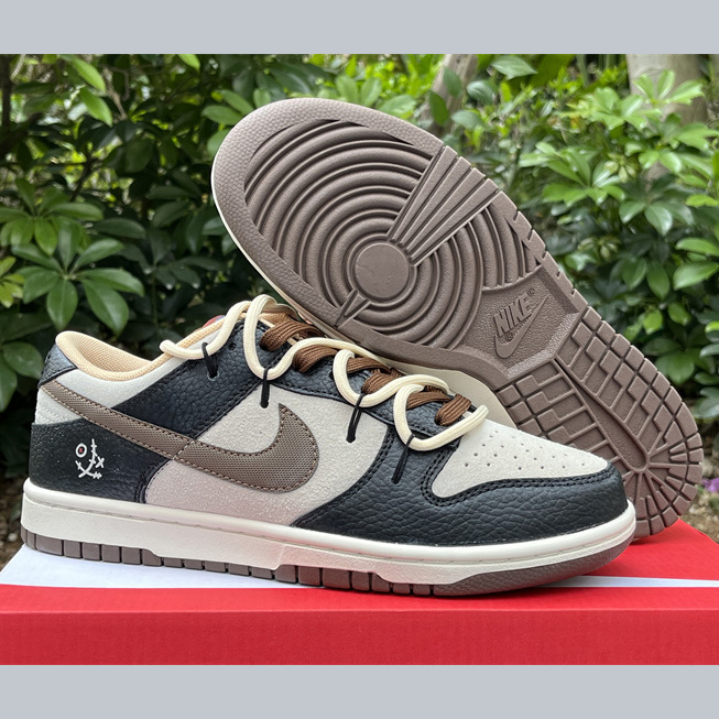 Nike Dunk Low Sneaker    DR9704-200 - FashionPlug