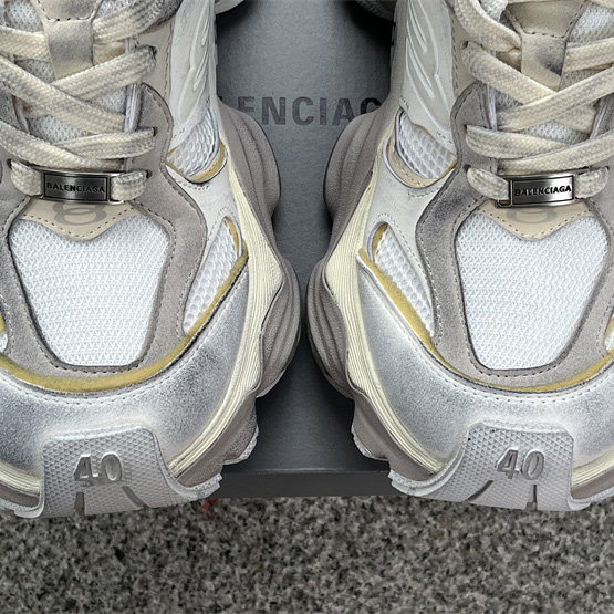 Balenciaga Cargo Sneaker  - FashionPlug