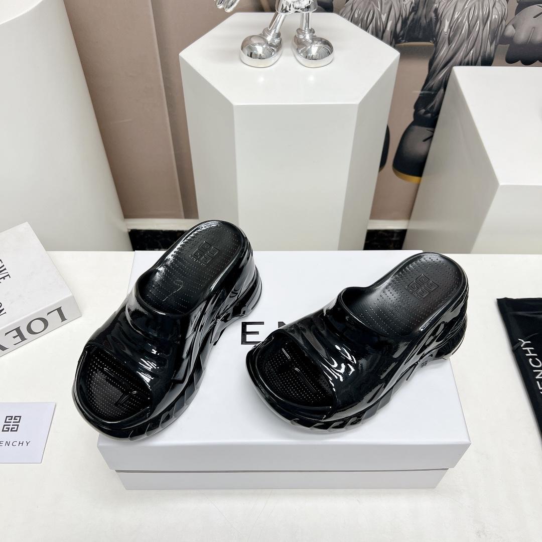 Givenchy Marshmallow Wedge Sandals In Rubber - FashionPlug