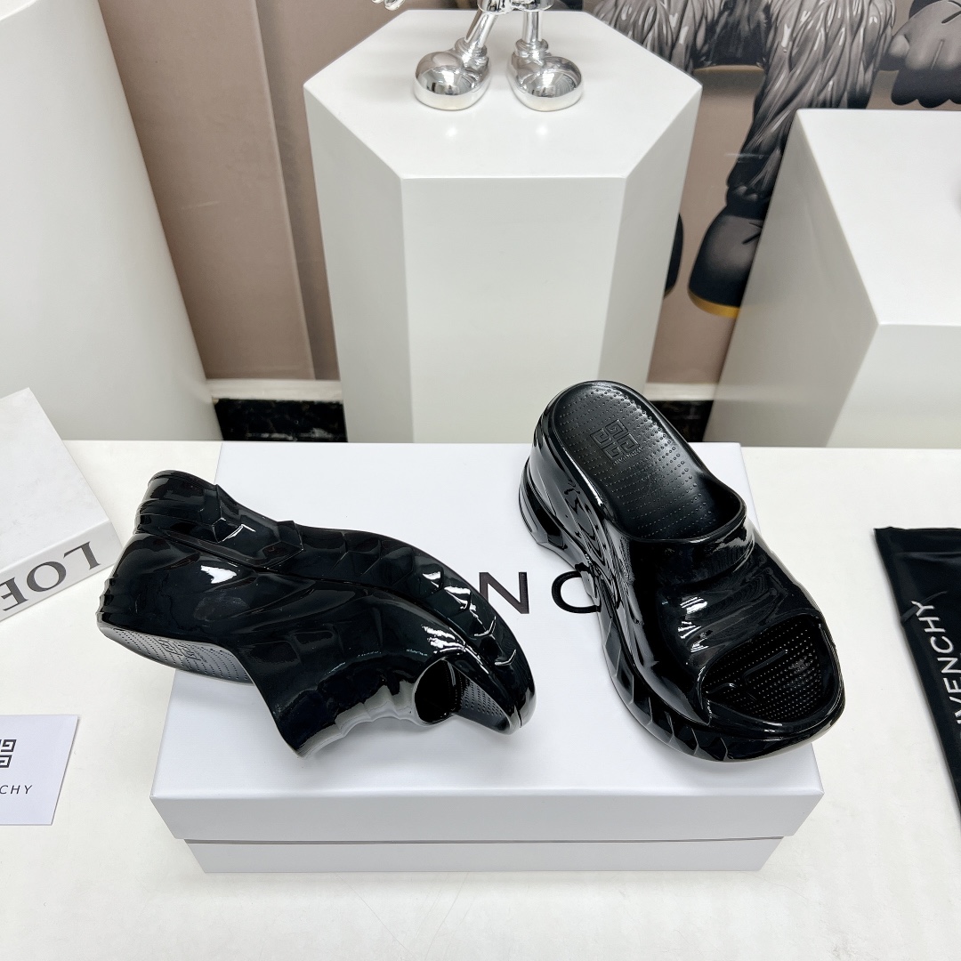 Givenchy Marshmallow Wedge Sandals In Rubber - FashionPlug