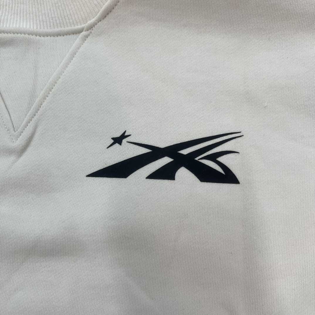 Hellstar Sports Crewneck - FashionPlug