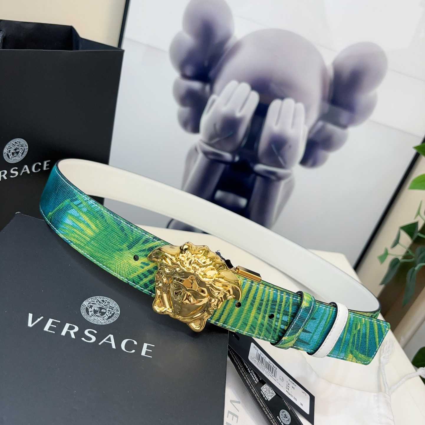 Versace Tiger La Medusa Leather Belt   40mm - FashionPlug
