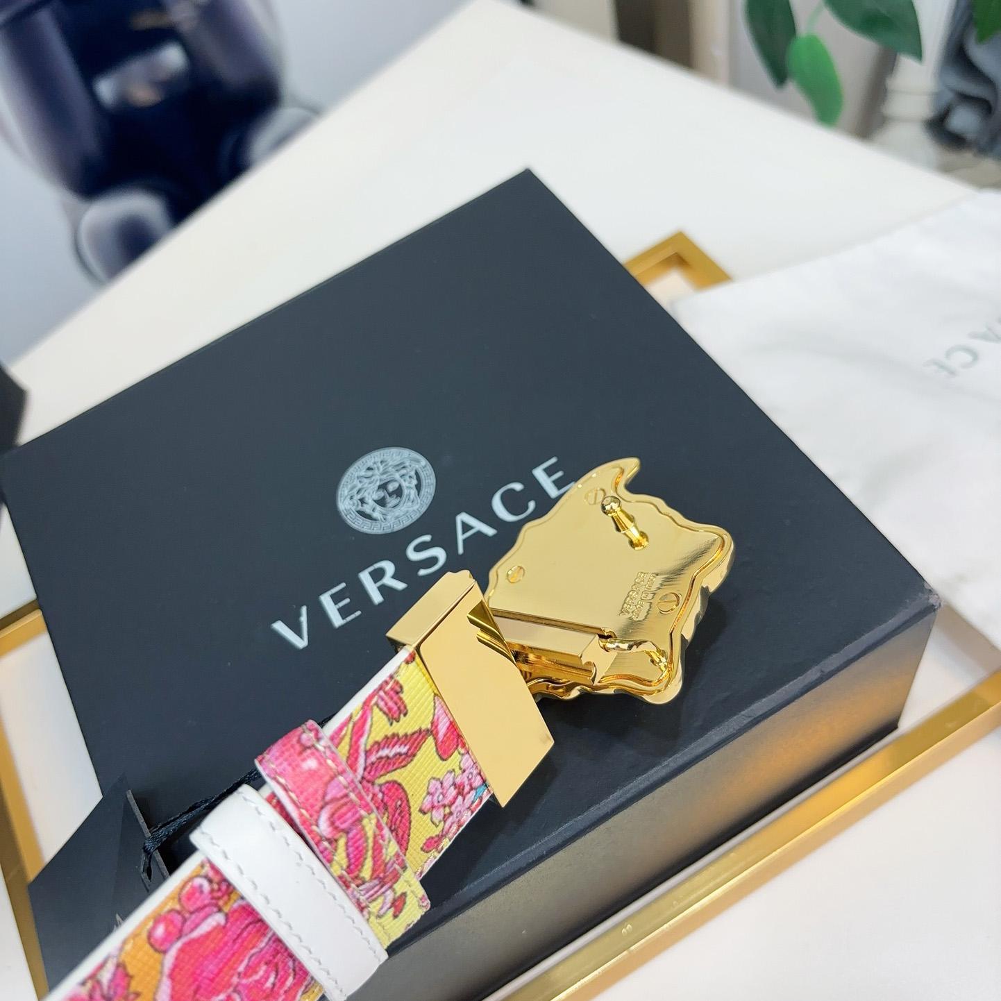 Versace Leather Waist Belt    40mm - FashionPlug