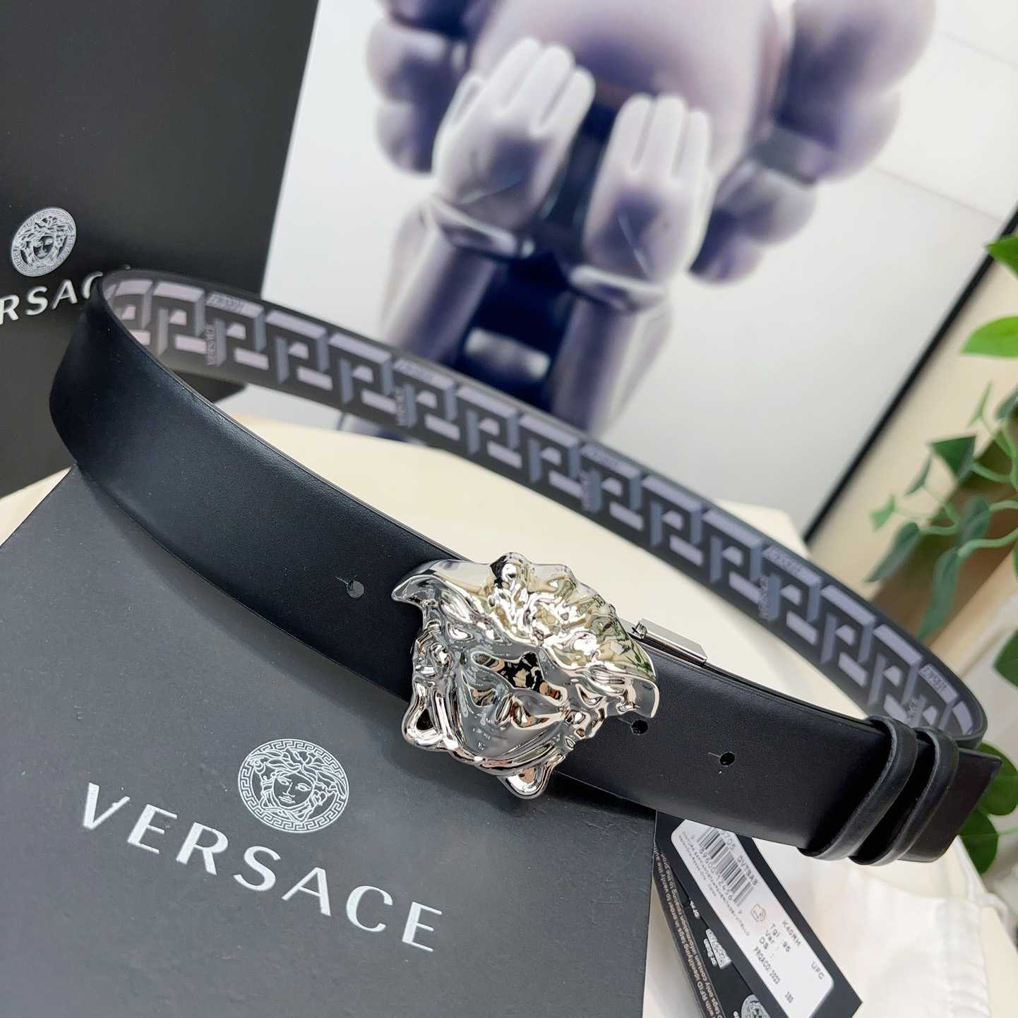 Versace Reversible Leather Belt    40mm - FashionPlug