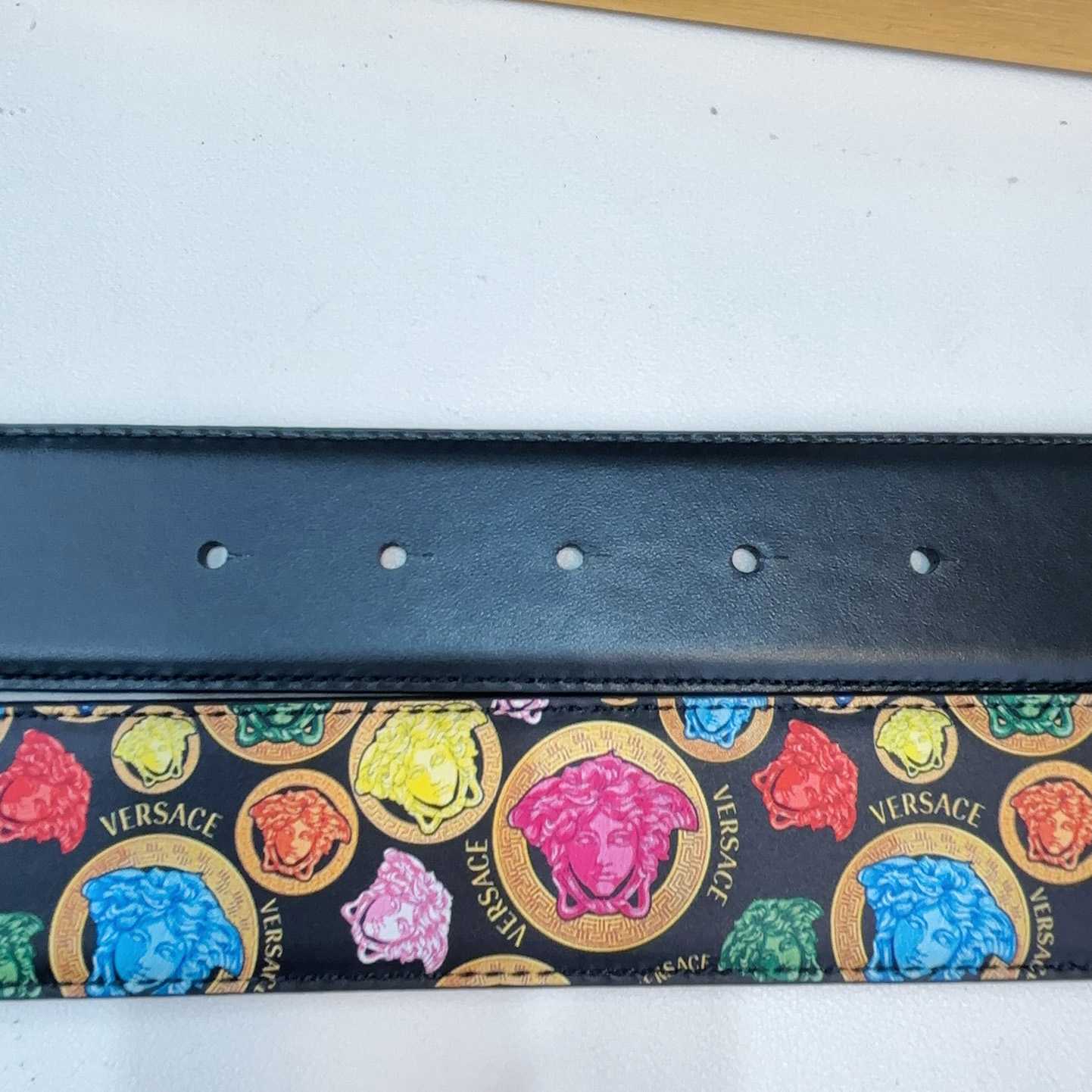 Versace Medusa Medallion Print Reversible Leather Belt   40mm - FashionPlug