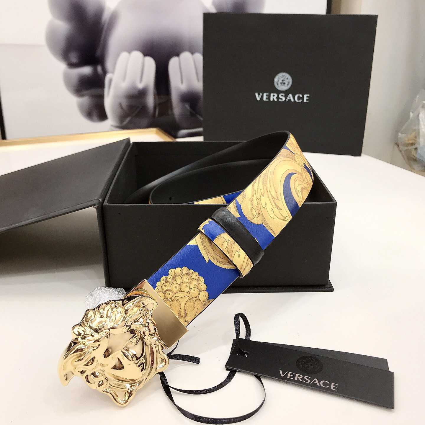 Versace Barocco Reversible Leather Belt    40mm - FashionPlug
