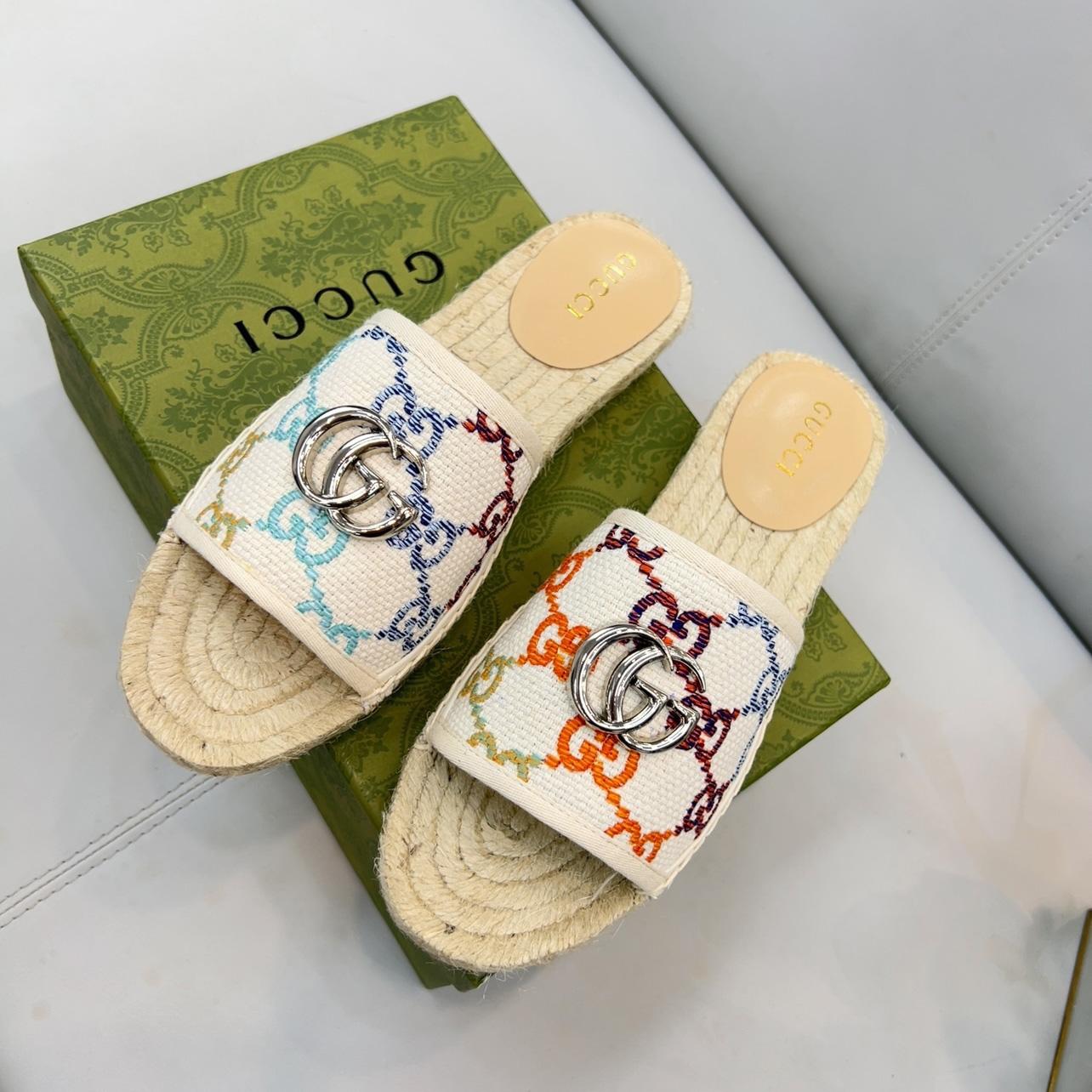 Gucci Women's GG Espadrille Slides - FashionPlug