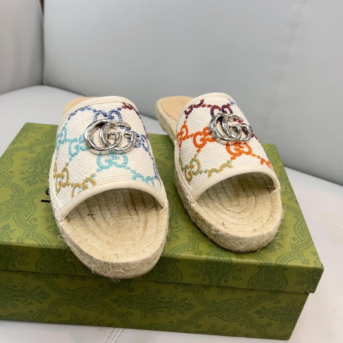 Gucci Women's GG Espadrille Slides - FashionPlug