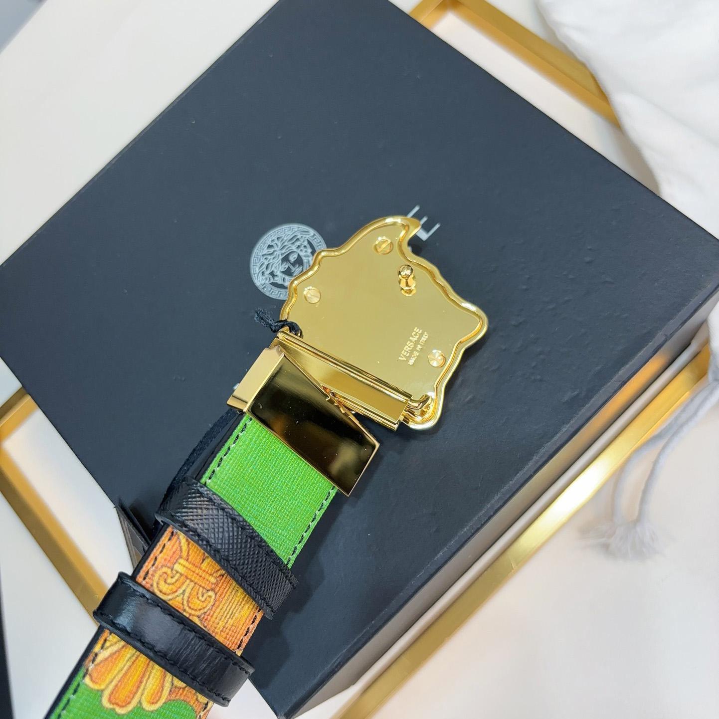 Versace Barocco Reversible Leather Belt    40mm - FashionPlug