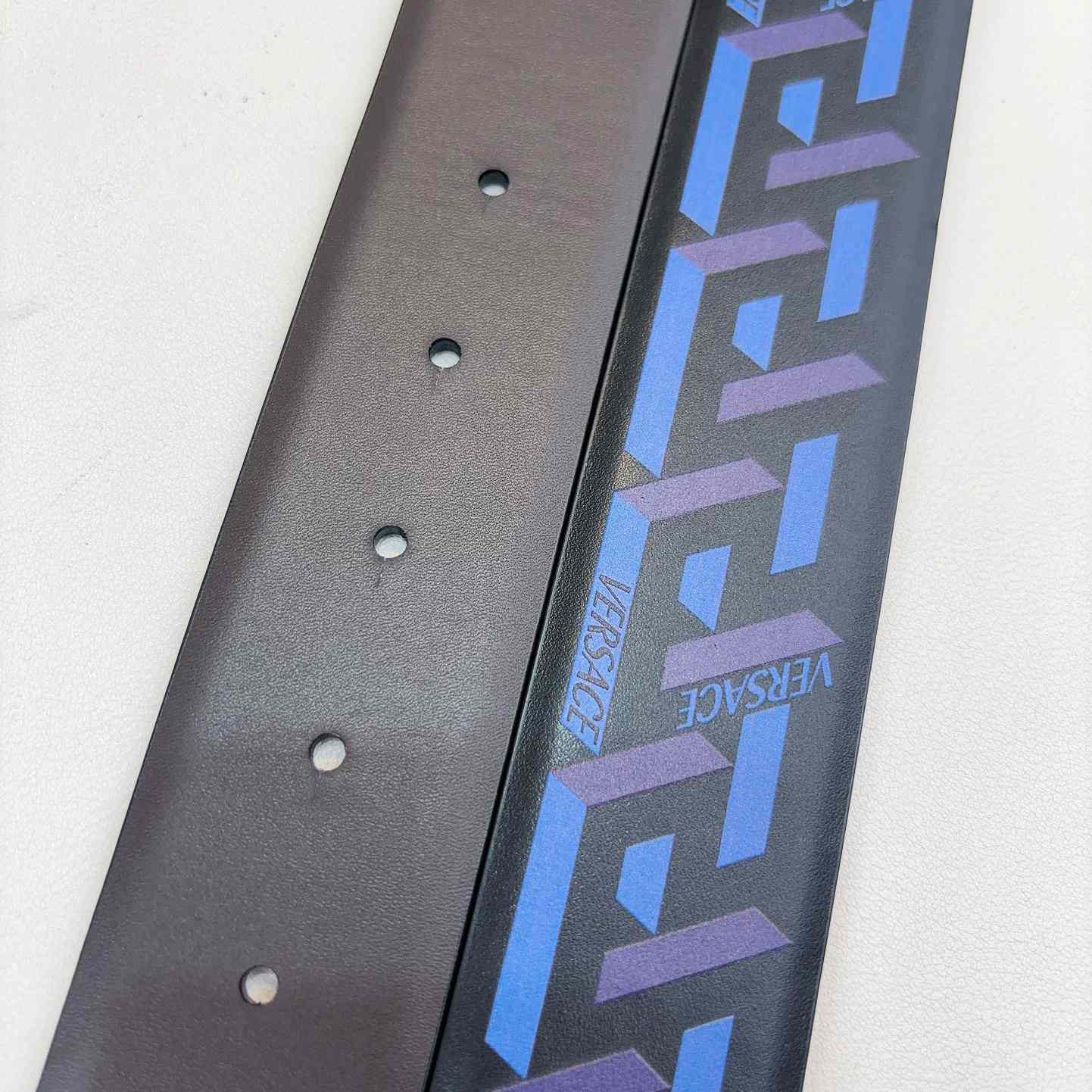 Versace Reversible Leather Belt    40mm - FashionPlug